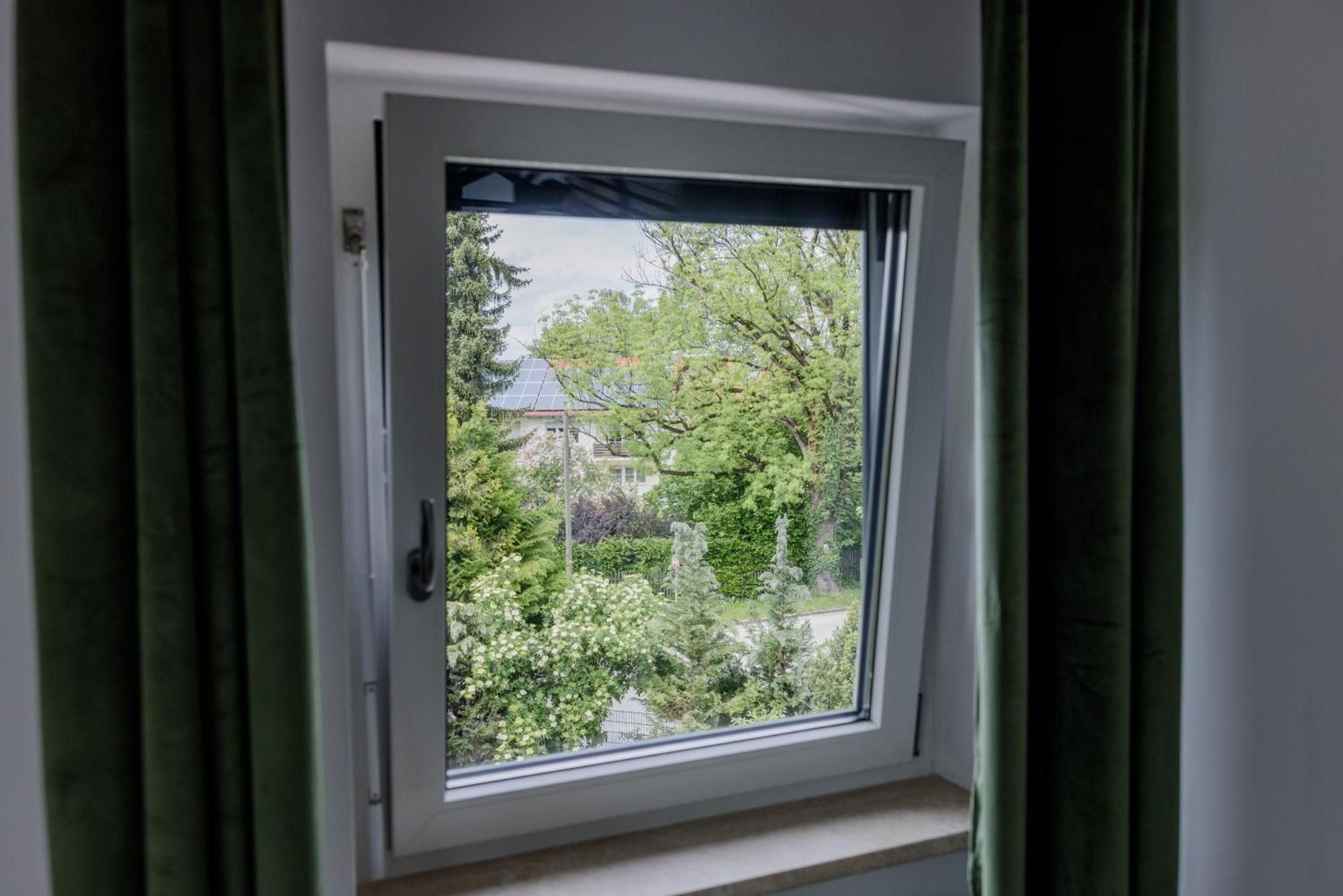 Uniqe I 115qm I 3 Schlafzimmer I Naehe Messe * Haar (Munich)