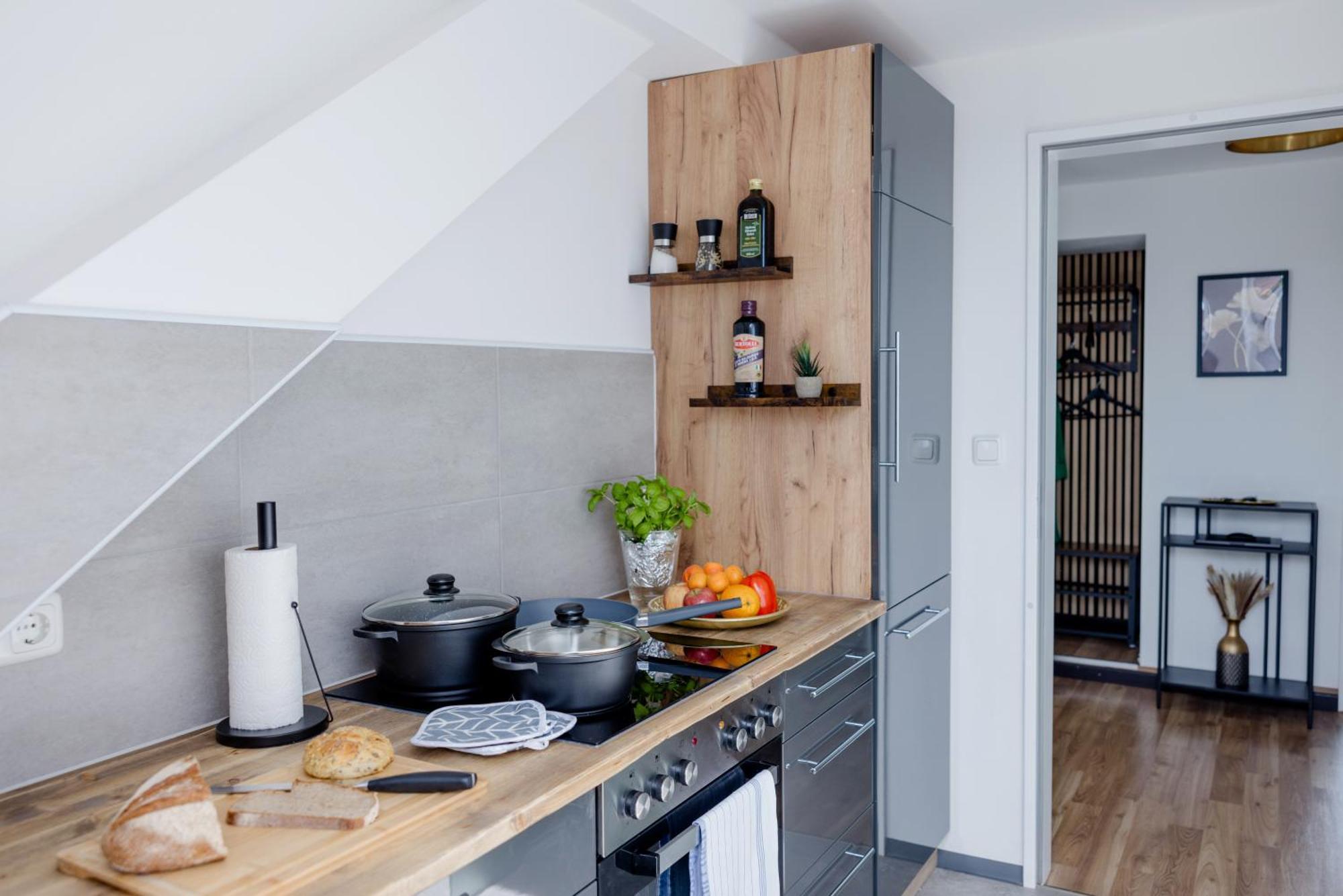 Apartment Uniqe I 115qm I 3 Schlafzimmer I Naehe Messe Haar (Munich)