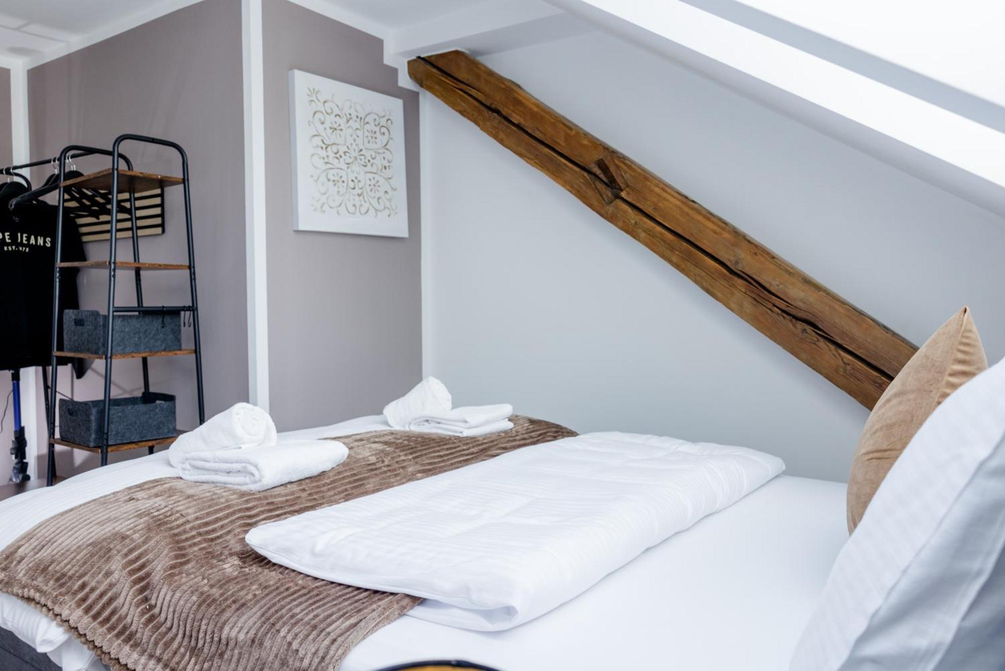Uniqe I 115qm I 3 Schlafzimmer I Naehe Messe * Haar (Munich)