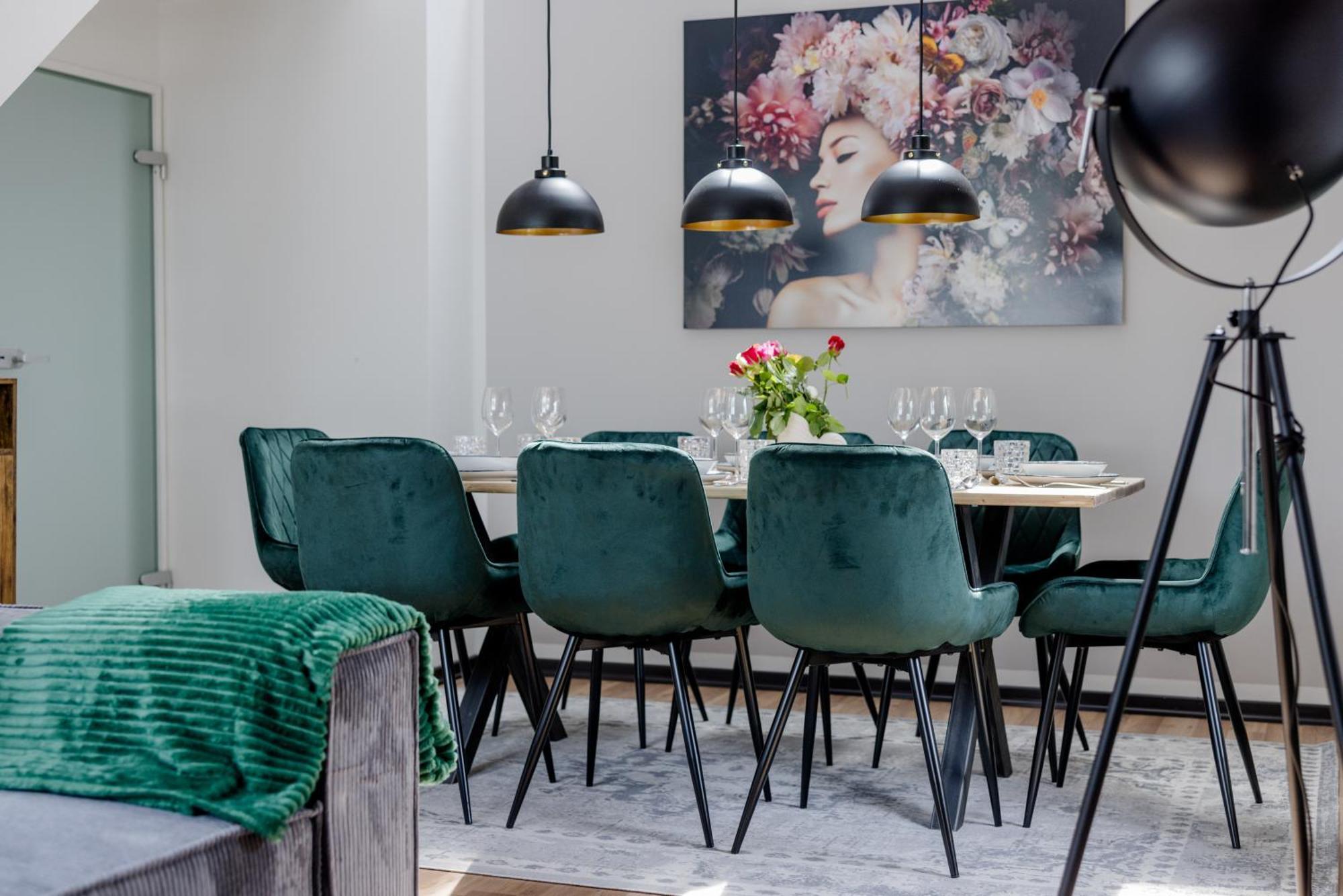 Uniqe I 115qm I 3 Schlafzimmer I Naehe Messe Haar (Munich)